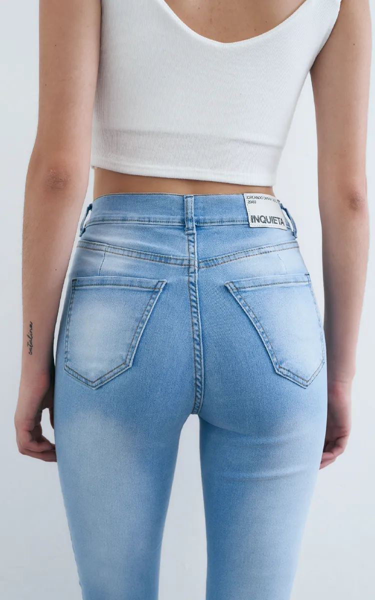 Skinny Tiro Alto 1754 Claro C/ Tachas - Imagen 5