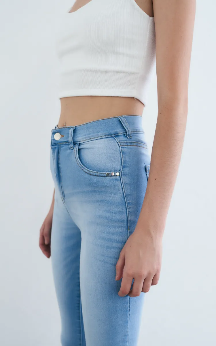 Skinny Tiro Alto 1754 Claro C/ Tachas - Imagen 4